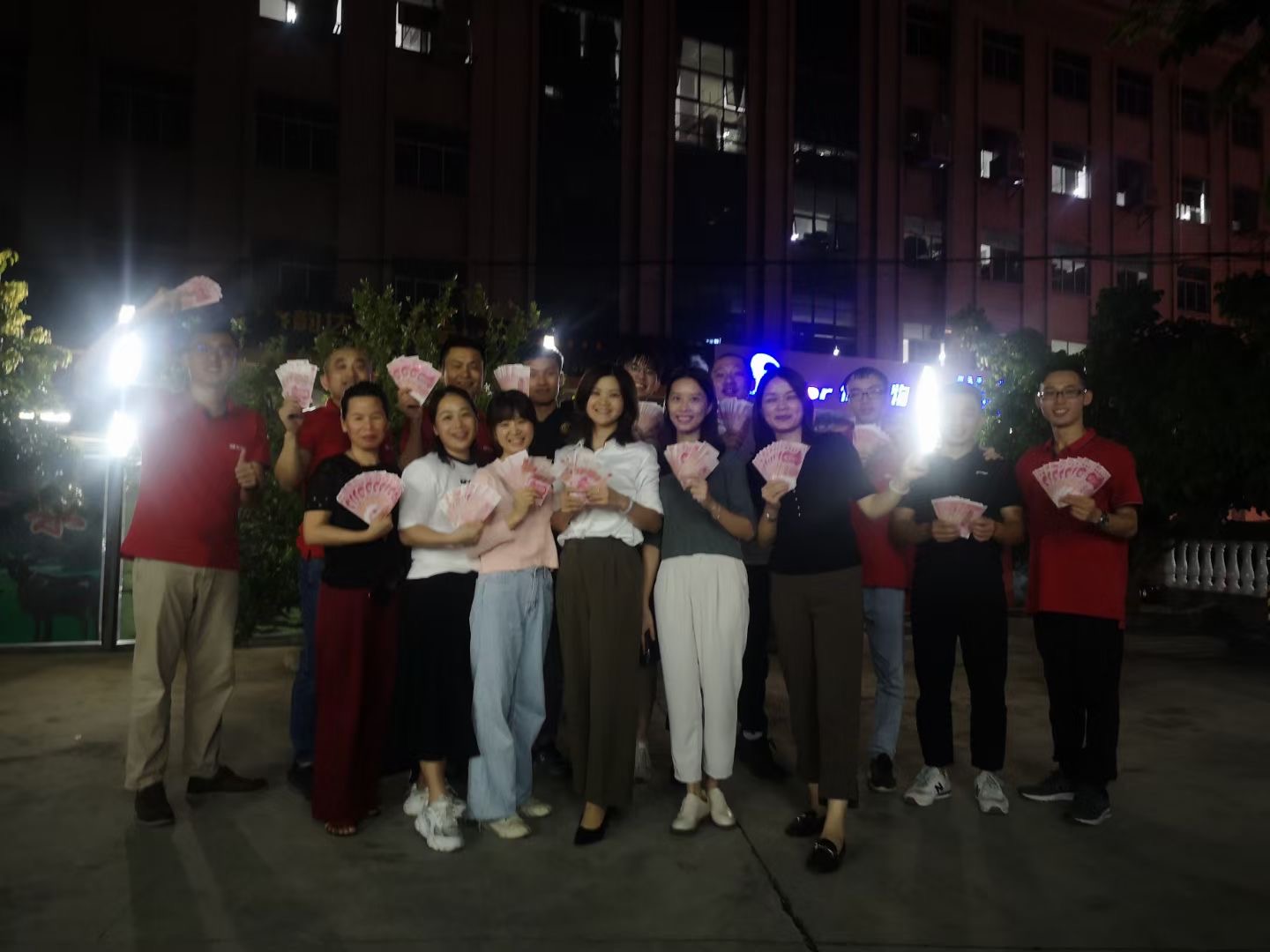 第八屆宏跑團圓滿收官.jpg 第八屆宏跑團圓滿收官.jpg